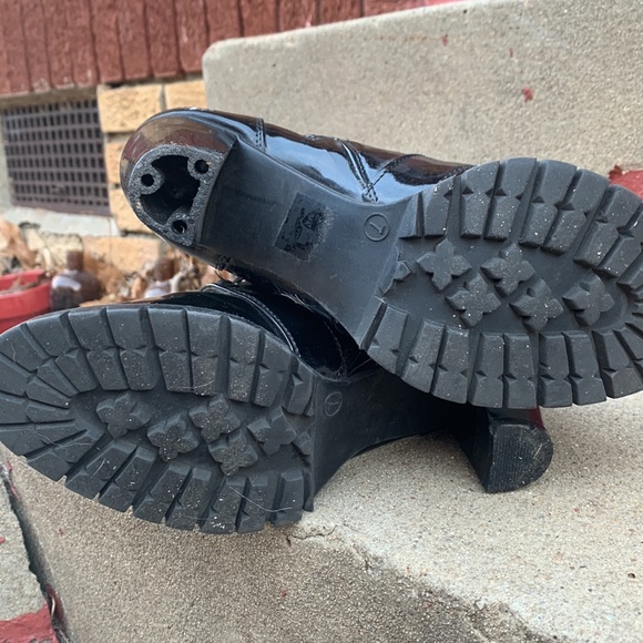 Black Patent Leather Mid Calf Zipper and Lace up Boots SZ 7 - Picture 8 of 8